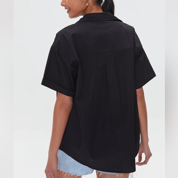 Forever21 white oversized button-front shirt- short sleeve - Picture 2 of 5